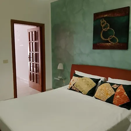 Oasis Downtown Apartman